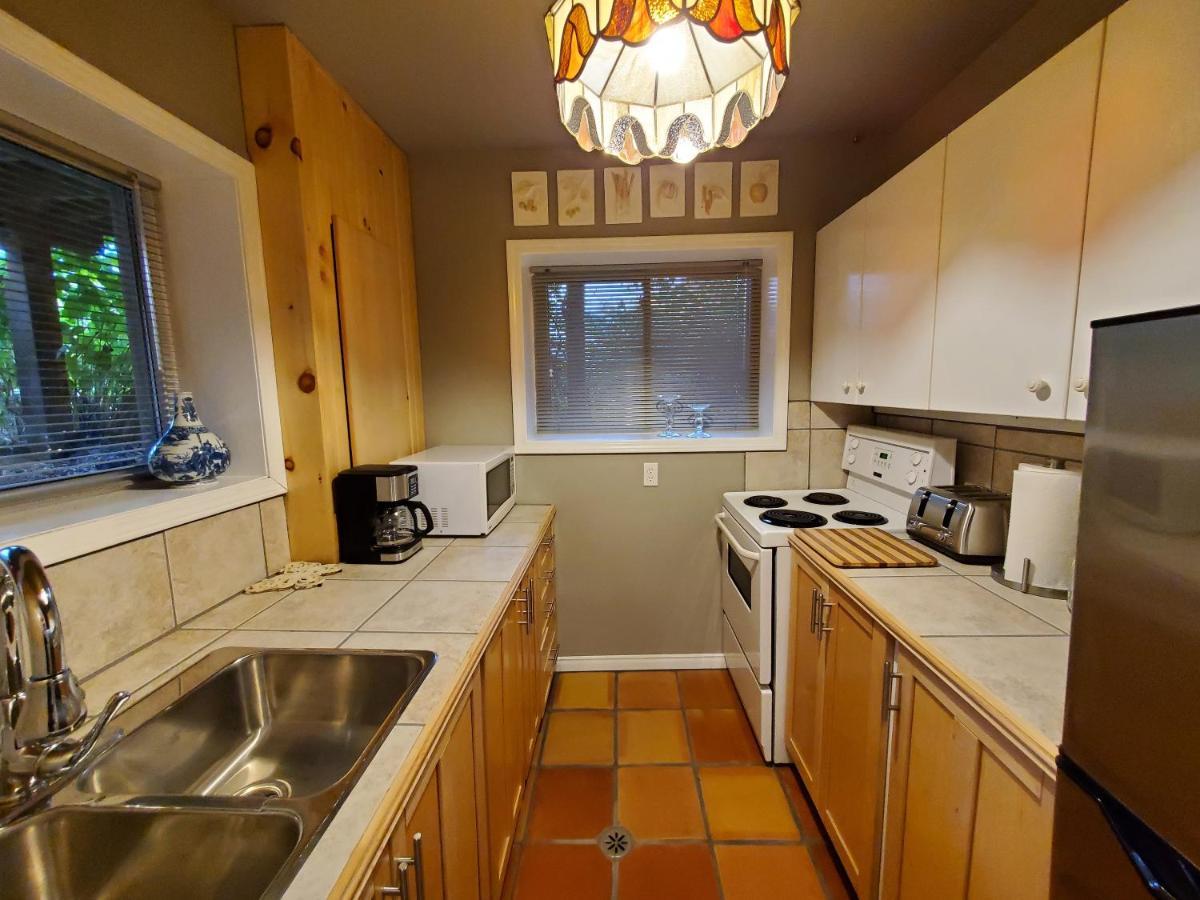 Shambhala Bed And Breakfast Buckhorn Exterior photo