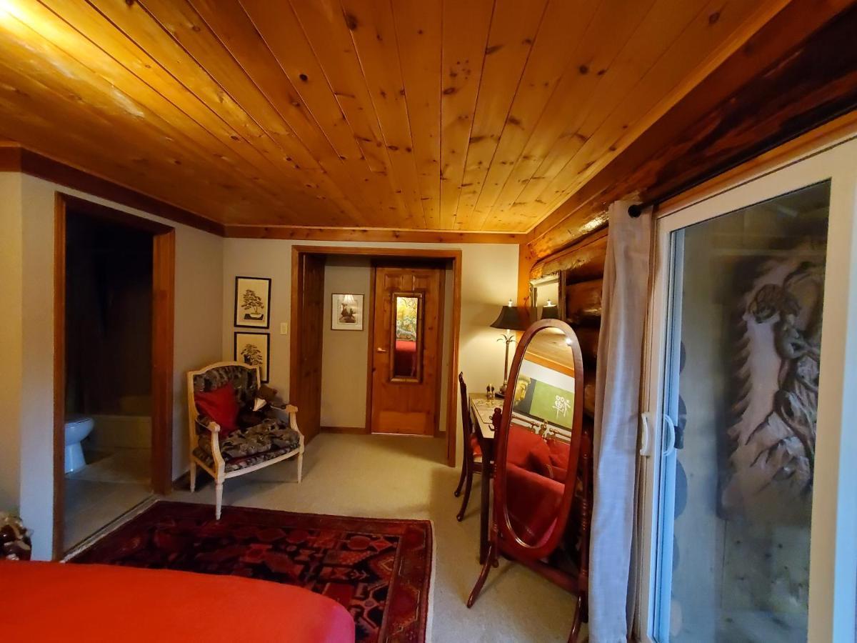 Shambhala Bed And Breakfast Buckhorn Exterior photo