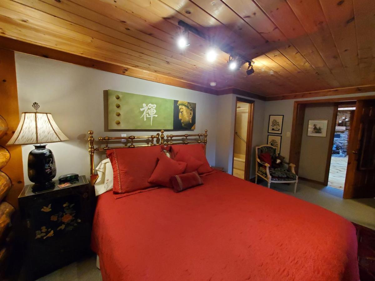 Shambhala Bed And Breakfast Buckhorn Exterior photo